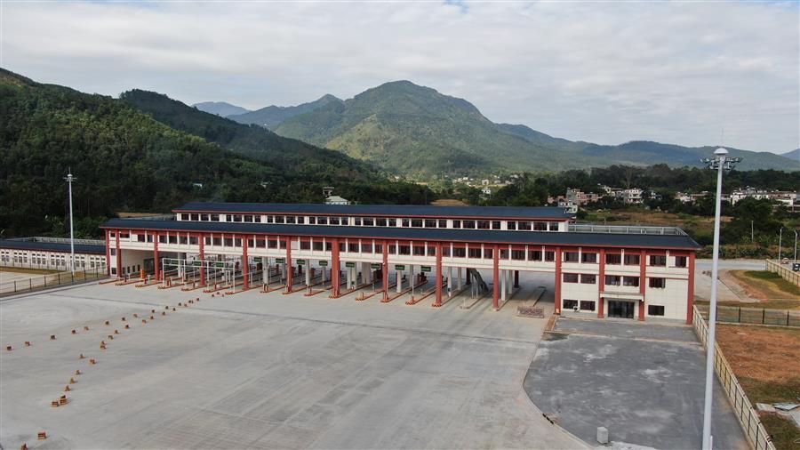 ×ðÁú¿Ê±¡¤(ÖйúÇø)ÈËÉú¾ÍÊDz«!