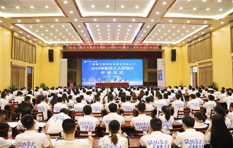 �����ഺ��ҫδ������Ա���ǣ���������ұ���Ӵ����ǣ�