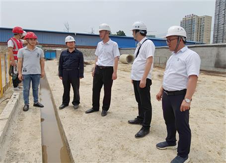 ���µ���Ŀ��չ�����ר���鼰��ǰ�徲Ѳ��